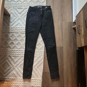 Levi’s 721 High Rise Skinny